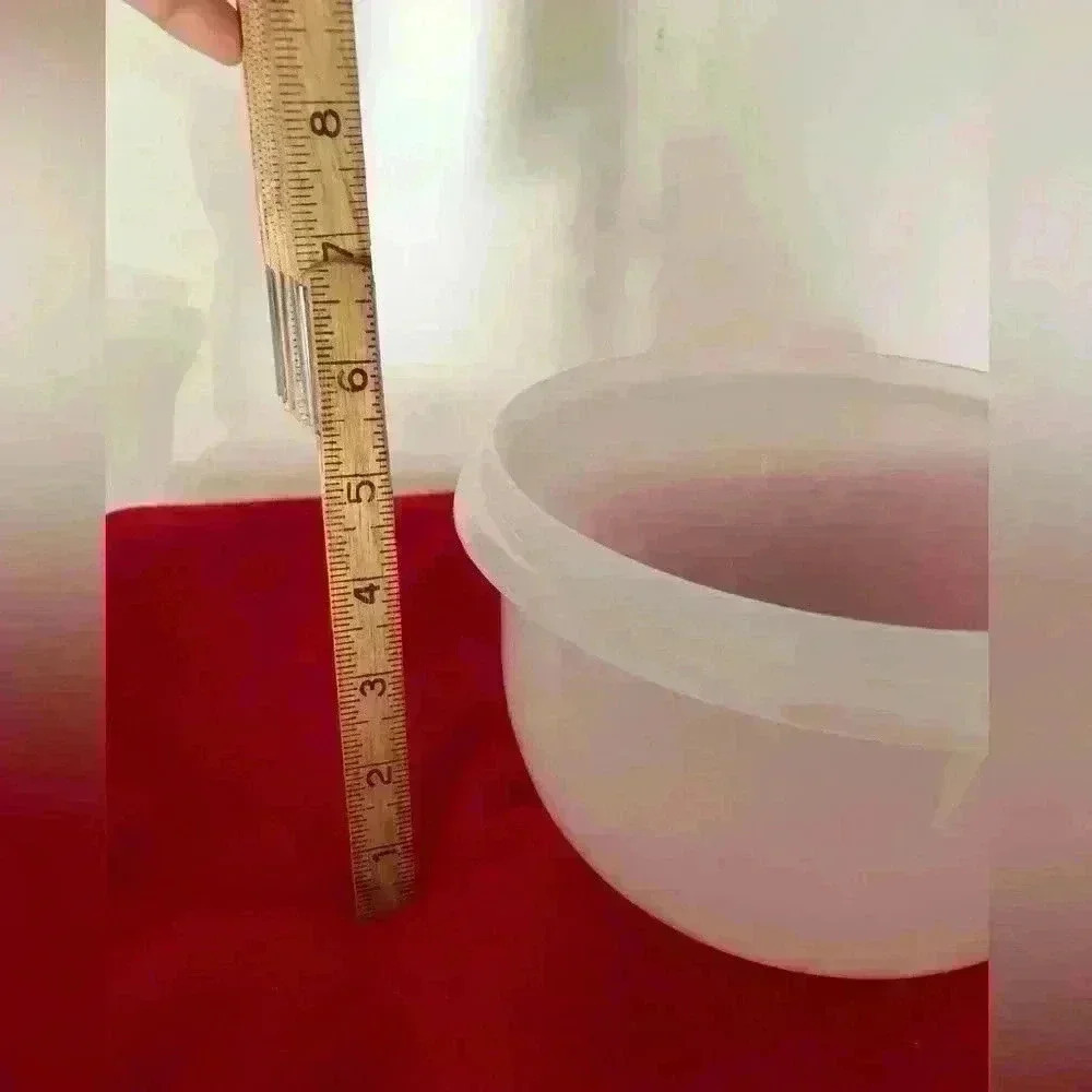 VTG TUPPERWARE 7X5.5 REPLACEMENT WHITE BOWL - Picture 2 of 4